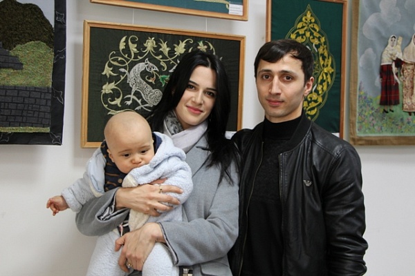 Мастер-класс «Золотая нить» от златошвеек из с. Кубачи прошел в Махачкале
