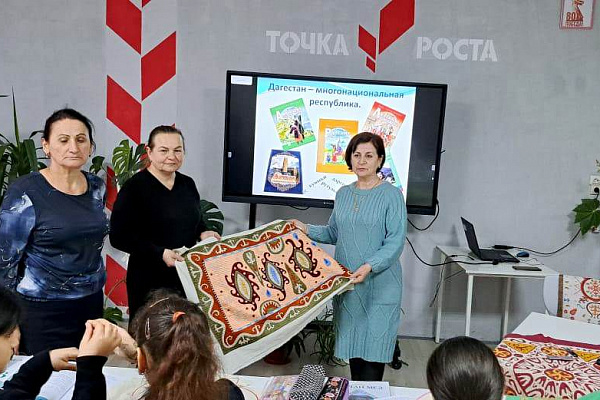 В культурно-досуговых учреждениях республики проходит Республиканский флешмоб культурных акций «Родная речь»