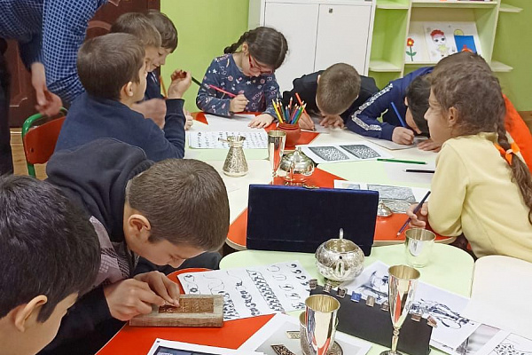 Ряд мастер-классов по народным промыслам