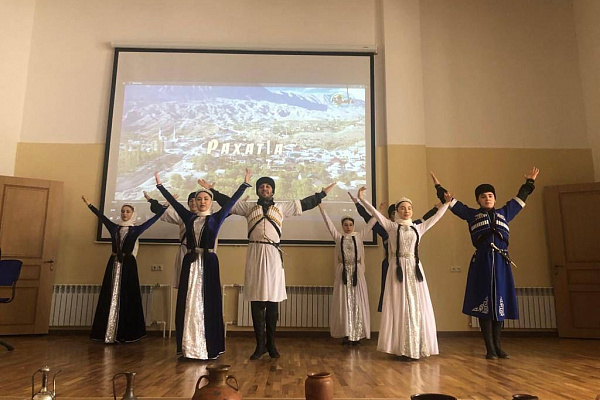 Культурно-досуговые учреждения Ботлихского, Сергокалинского, Дахадаевского районов и г. Дагестанские Огни присоединились к празднованию Международного дня родного языка