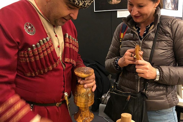В Праге завершился II Фестиваль современной российской кинематографии «Новый русский фильм», в рамках которого прошла Русская ярмарка. 