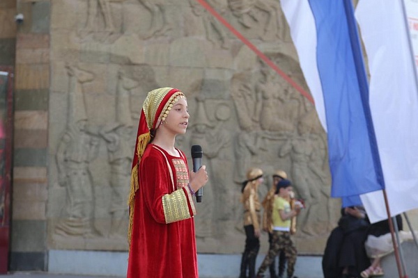 В День защиты детей в столице прошел XI Республиканский фестиваль детского художественного творчества «Маленькие горцы»