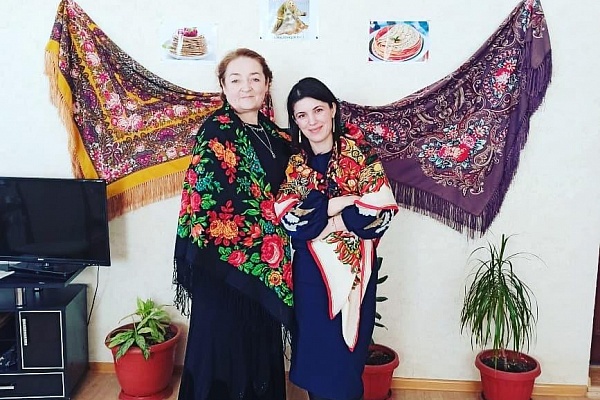 В рамках календаря мероприятий муниципальных образований республики в городах и районах Дагестана продолжаются встречи Масленицы. Мероприятия прошли в Каякентском, Тарумовском районах и городе Избербаше.
