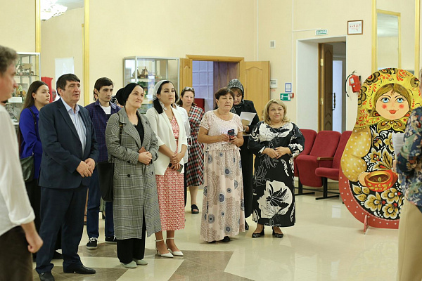 16 сентября специалисты Республиканского дома народного творчества провели  семинар по реализации региональных конкурсов клубной деятельности муниципальных КДУ на базе Центра традиционной культуры г. Кизляр