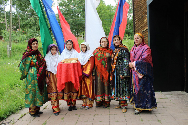 В рамках ХХ Международного фестиваля фольклора и традиционной культуры «Горцы» в Кулинском районе состоялся фестиваль традиционной культуры «Наследие»