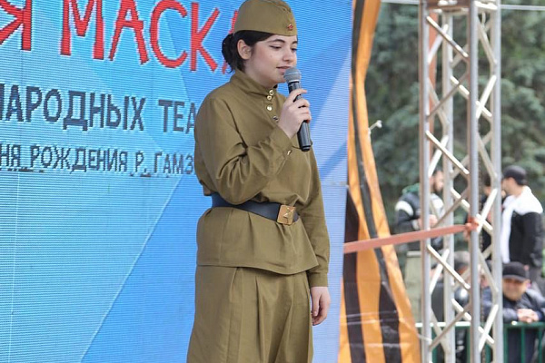 В Махачкале прошел Форум-фестиваль народных театров «Народная маска»