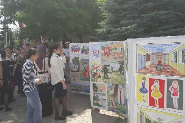 День России отметили в городах и районах Дагестана