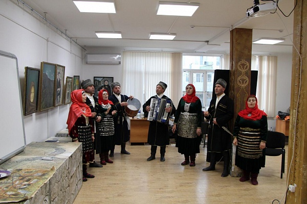 5 февраля в Республиканском Доме народного творчества состоялась встреча  с базовыми народными коллективами Агульской, Цахурской и Рутульской культуры.