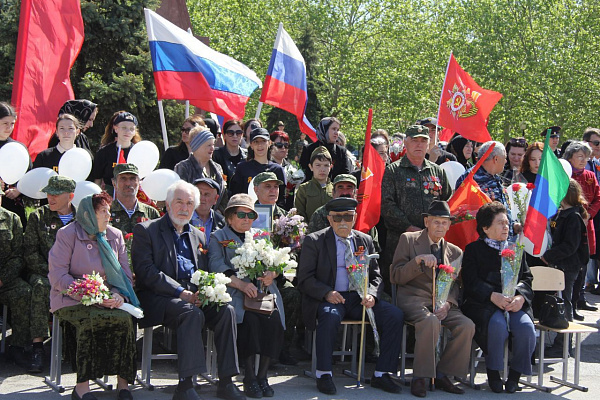 Во всех культурно-досуговых учреждениях муниципальных образованиях республики прошли мероприятия, посвященные празднованию 77-й годовщине Великой Победы!