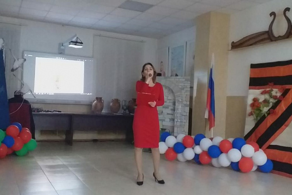 В культурно-досуговых учреждениях муниципальных образований республики состоялись праздничные мероприятия, посвященные Дню народного единства