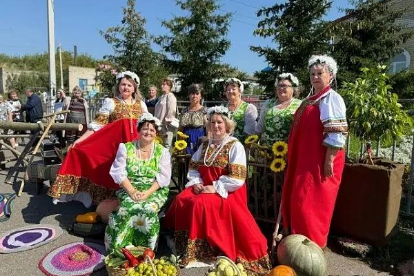 Республиканский дом народного творчества запустил Межрегиональную акцию-флешмоб «Вместе – мы Россия!» В Год единства народов России Республиканский дом народного творчества Министерства культуры Республики Дагестан проводит Межрегиональную акцию-флешмоб