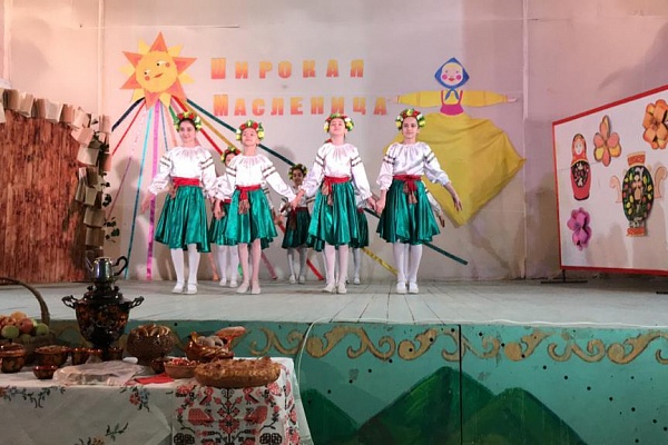 26 февраля в филиале Центра культуры села Шамхал-Термен прошел праздник традиционной культуры «Широкая масленица».