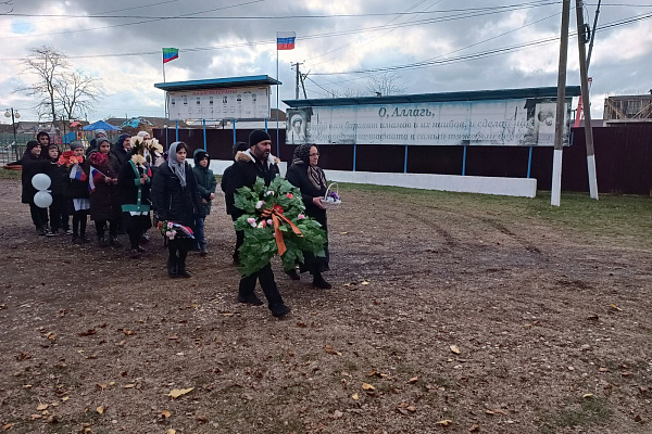 9 декабря в России отмечается памятная дата – День Героев Отечества