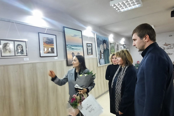Состоялось открытие персональной выставки «Мир красок» Алии Алямовой