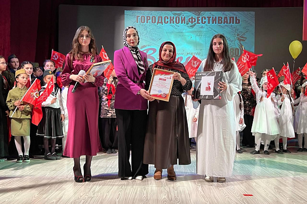 Республиканский праздник художественного творчества «Новое звучание» собрал на своей площадке творческие коллективы и исполнителей г. Южно-Сухокумск