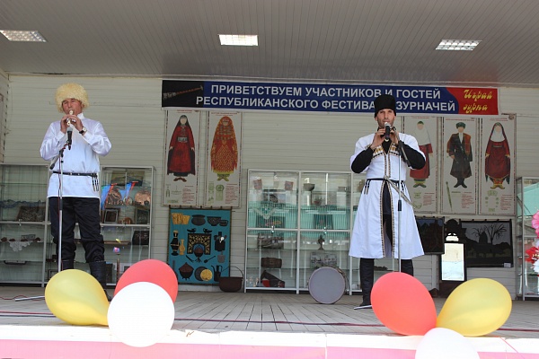 В Дахадаевском районе прошел праздник народной музыки «Играй, зурна!»