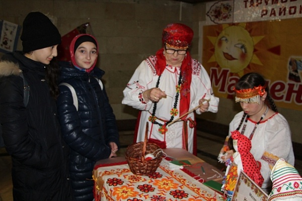 Республиканский праздник русской культуры «Масленица» прошел в Махачкале 