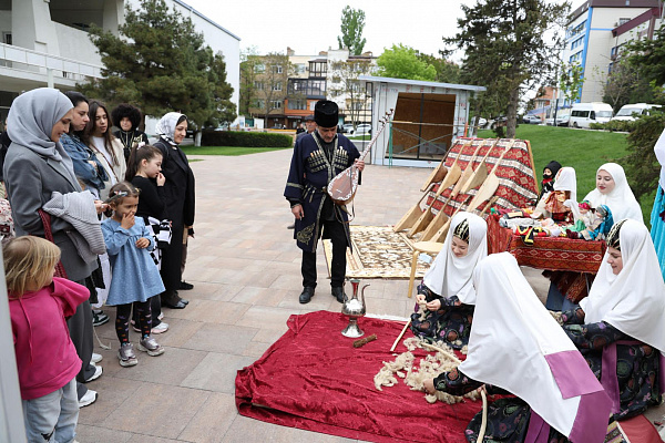 3 мая Фестиваль народного творчества «Мир традиций – мир России»! продолжил  свою работу