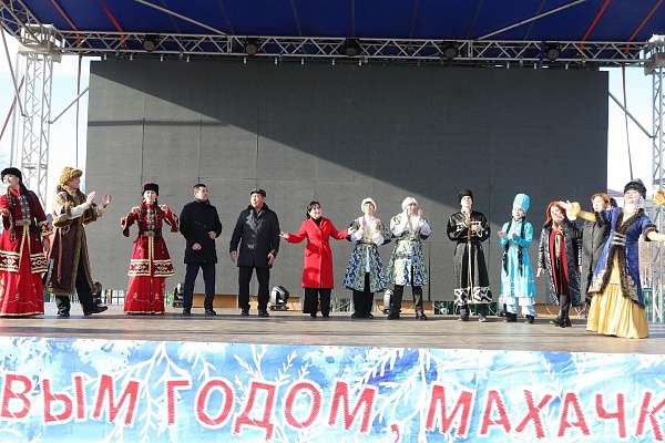 Республиканский фестиваль «Новогодние открытки» продолжил свою работу сегодня, 26 декабря