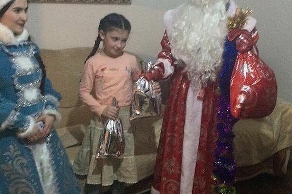 Новогодние каникулы подошли к концу, оставив как у ребят, так и у взрослых массу добрых эмоций и впечатлений. 