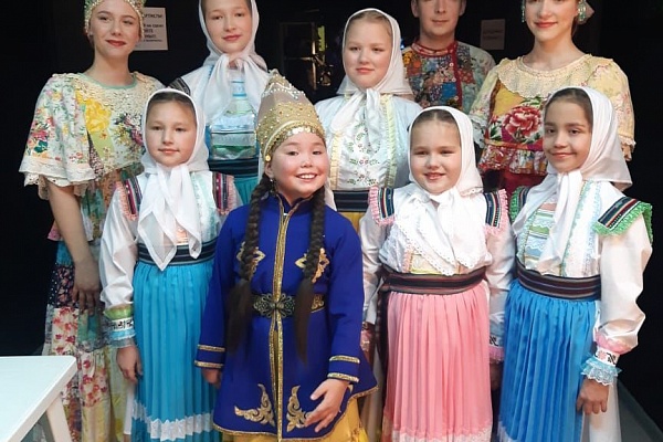 Всероссийский заочный фестиваль художественного творчества «Звезды народного искусства»