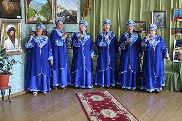 Передвижная выставка «Мир талантов» прибыла в Кизлярский район.