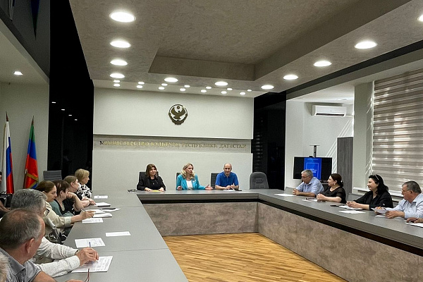 Заседание Республиканского Совета по сохранению и развитию народного творчества  и традиционной культуры.