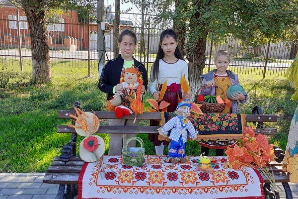В эти минуты проходит Всероссийская акция «Культурная суббота», организованная в соответствии с поручением Правительства РФ
