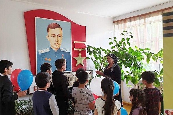 12 июня в культурно-досуговых учреждениях республики, центрах культуры муниципальных образований республики прошли праздничные мероприятия, посвященные Дню России