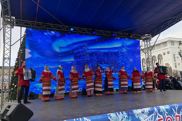 В Махачкале прошел парад Дедов Морозов