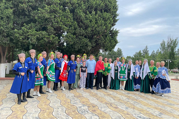 Город Каспийск сегодня встречал делегацию из Севастополя! 
