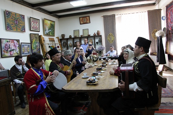 Сегодня, 28 сентября в городе Избербаше состоялся V Республиканский фестиваль национальной песни "Песни Дагестана".