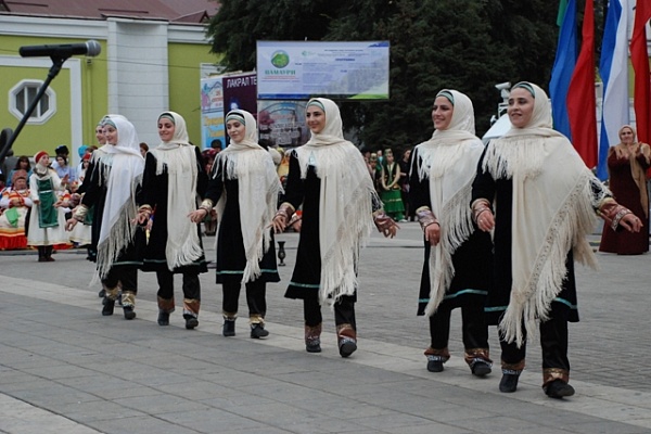 Фестиваль «Цамаури» прошел в юбилейный День города Махачкалы