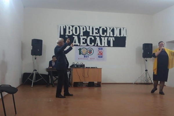 Cостоялись выступления творческих коллективов Гергебильского и Хивского районов