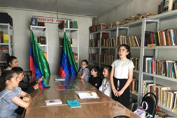Культурно-досуговые учреждения, центры, дома культуры муниципальных образований республики присоединились к празднованию Дню Конституции Республики Дагестан