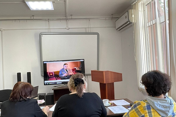 Просмотр конкурсных работ на XXII Открытый Региональный конкурс визуального творчества «Радуга»