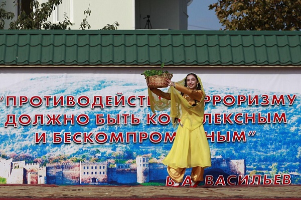 Сегодня 3 ноября в Дербенте прошел VIII Республиканский праздник азербайджанской культуры  «Севиндж».