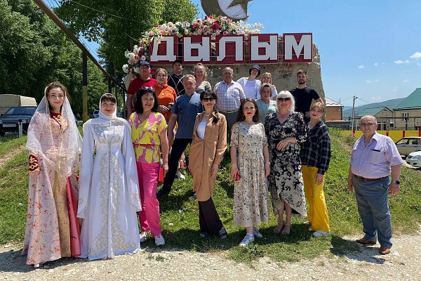 Состоялись выездные концерты гостей в рамках XXI Международного фестиваля фольклора и традиционной культуры «Горцы»