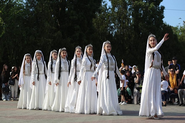 В г. Каспийске состоялся фестиваль традиционной культуры и фольклора «Песни и танцы моего народа»