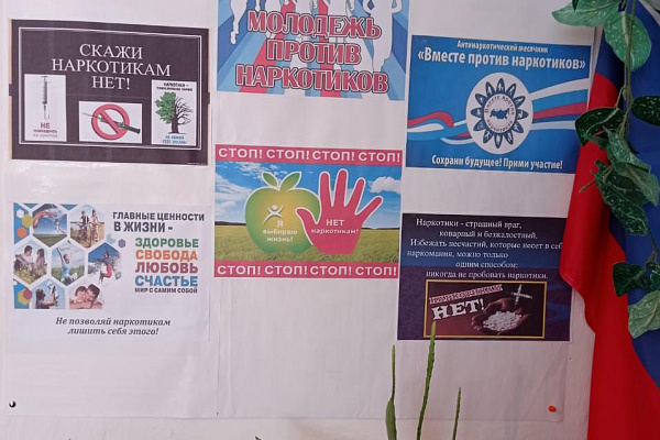В центре традиционной культуры с.Цияб-Ичичали Хасавюртовского района прошло мероприятие, посвященное 90-летию народной поэтессы Фазу Алиевой