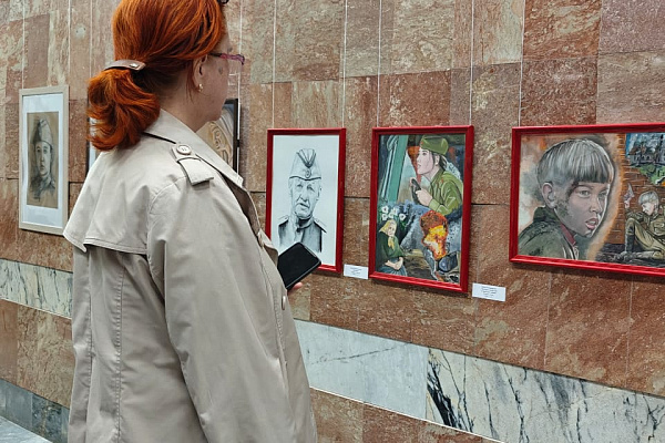 Открытие вернисажа групповой выставки «Великому подвигу посвящается!»