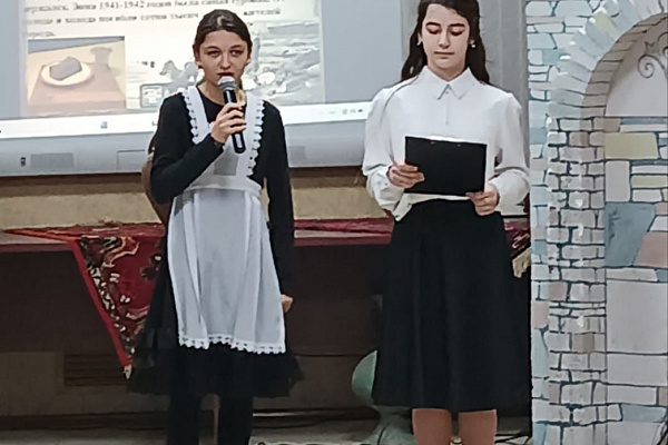 В культурно-досуговых учреждениях Ахтынского, Казбековского, Тарумовского, Хасавюртовского, Ботлихского районов и г.Избербаш состоялись памятные мероприятия, посвященные Дню полного освобождения советскими войсками Ленинграда от блокады его немецко-фашист