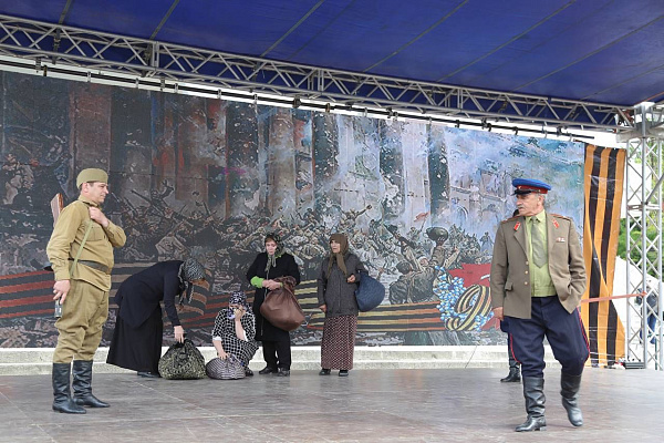 В Махачкале прошел Форум-фестиваль народных театров «Народная маска»