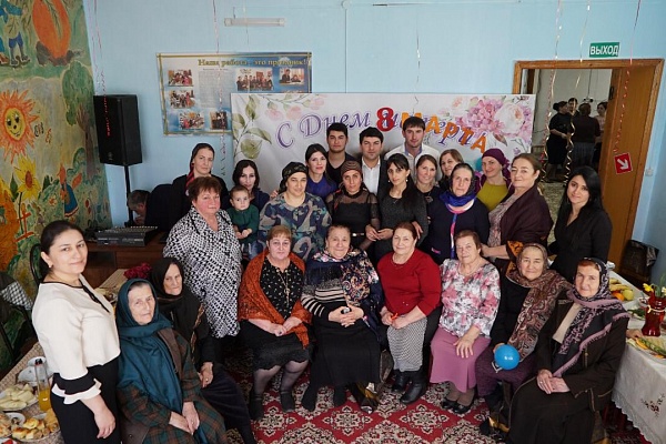 В муниципалитетах республики прошли концерты, посвященные празднованию Международного женского дня. 