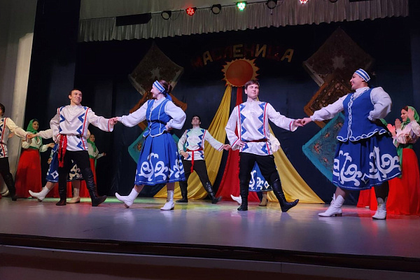 В Центре культуры г. Кизляр состоялся городской концерт "Масленица"