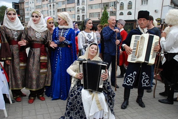Фестиваль «Цамаури» прошел в юбилейный День города Махачкалы