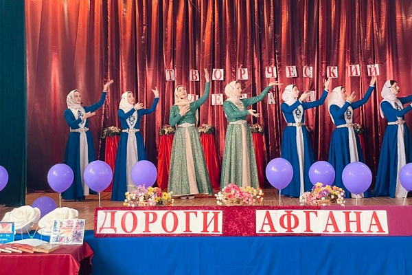 9 февраля народная вокальная группа «Ламан аз»  с. Османюрт выступила с  концертной программой в  проекте Министерства культуры РД, Республиканского дома народного творчества «Творческий десант».