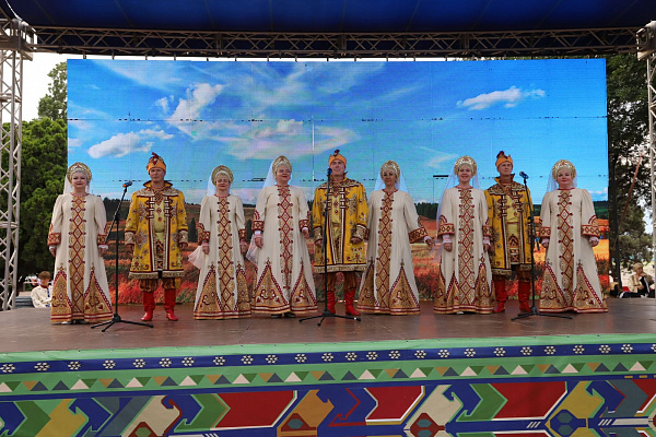 Концерт фольклорных групп «Традиции отцов»