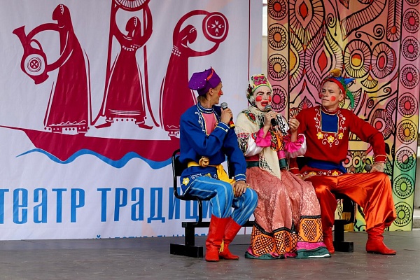5 июля на площадке Аварского театра им. Г. Цадасы состоялся гала - концерт закрытия Международного фестиваля народных любительских театров прикаспийских стран и регионов России «Театр традиций».