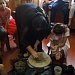 Республиканский Дом народного творчества продолжает знакомить жителей республики с народными ремёслами Дагестана. В Реабилитационном центре «Надежда» прошел мастер-класс по балхарской керамике.
